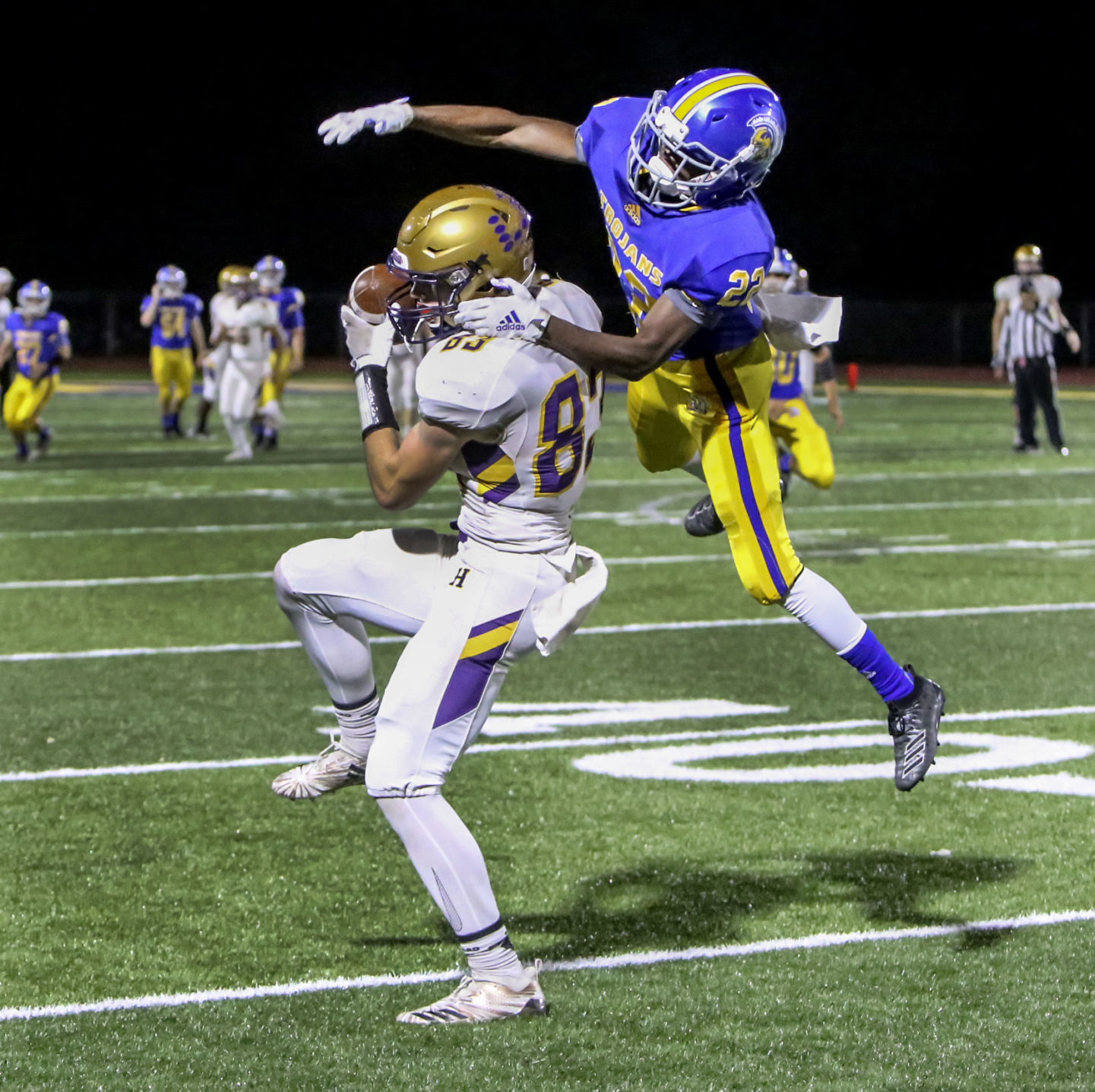 Highland/Hobart football